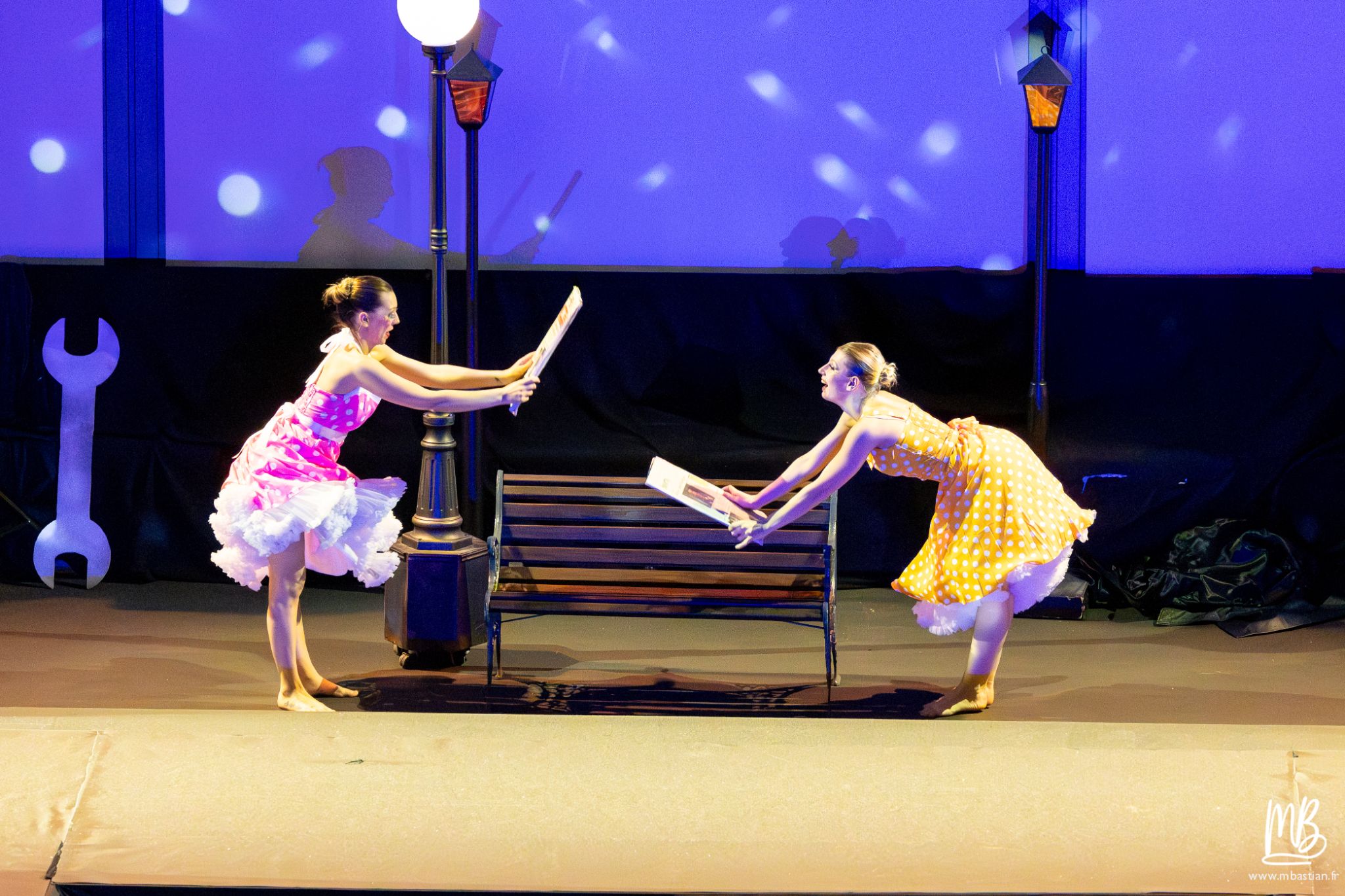 20251206 LA FABRIQUE A CONTES (BNS) MB 122